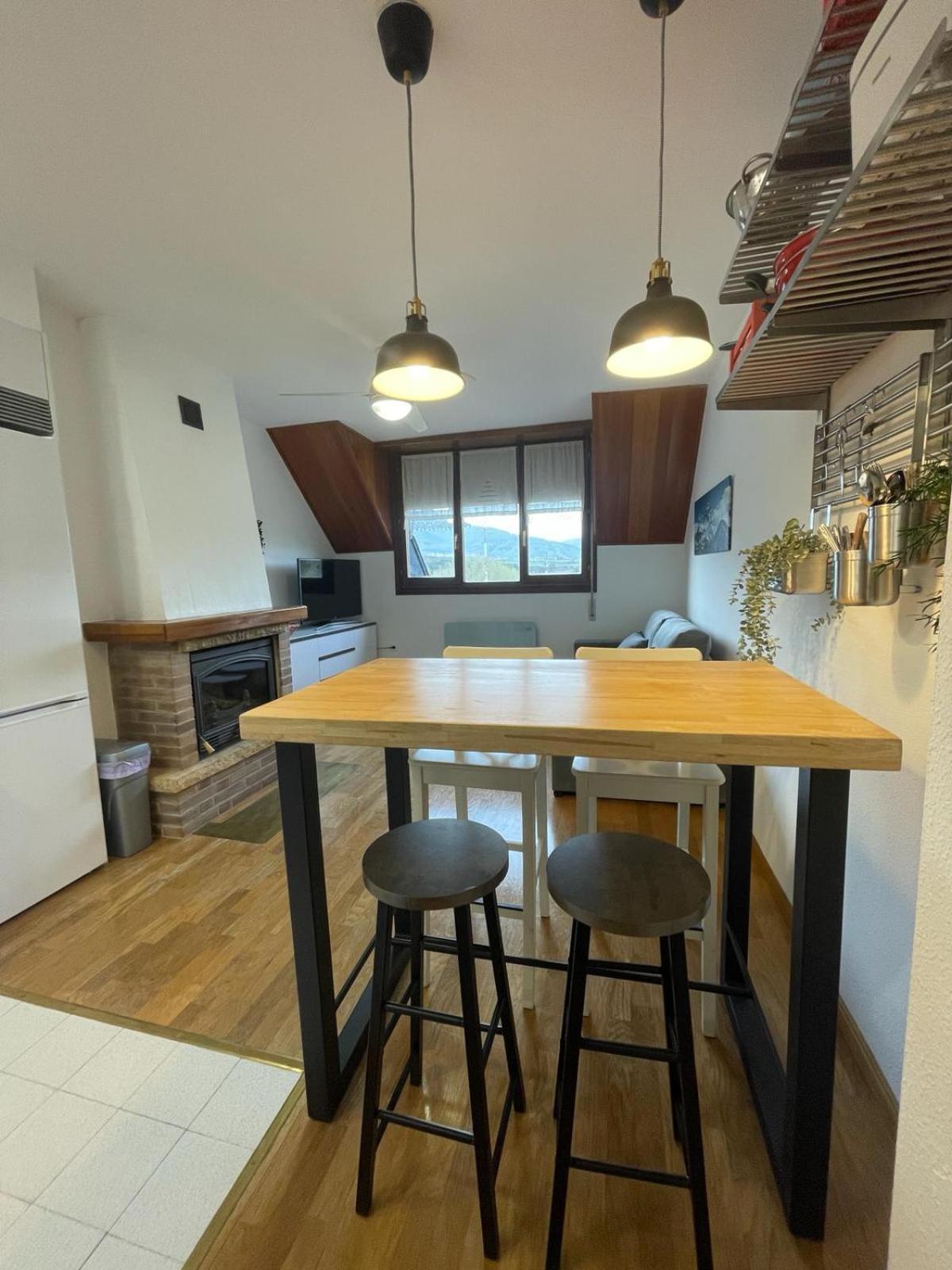 Apartamento Alba4 Jaca Exterior photo